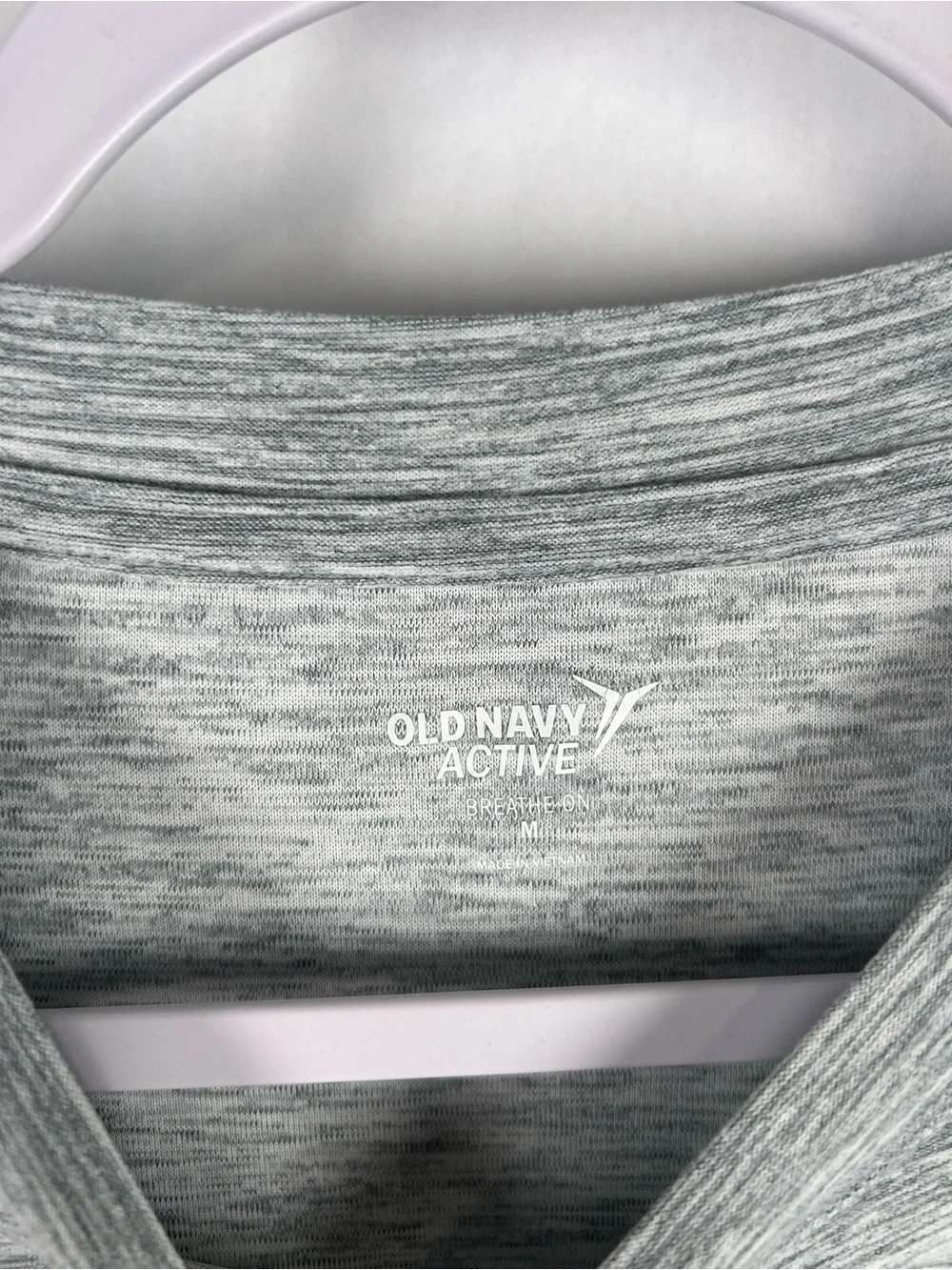 Old Navy Active Breathe ON Twist Front Workout Top Gray Space Dye Size M